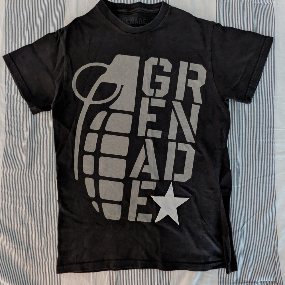 Vintage‎ Grenade Women's T-shirt